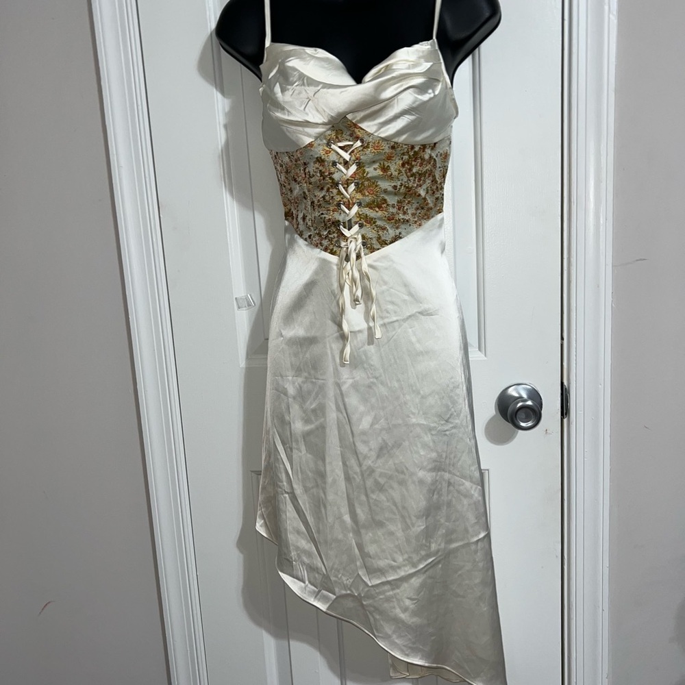 Chic Asymmetrical Cream Dress with Floral Corset
